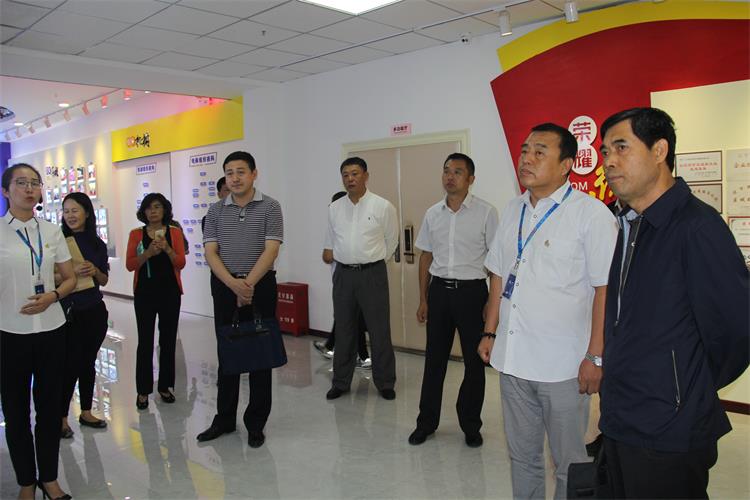 构建协调劳动关系，，共享企业文化建设