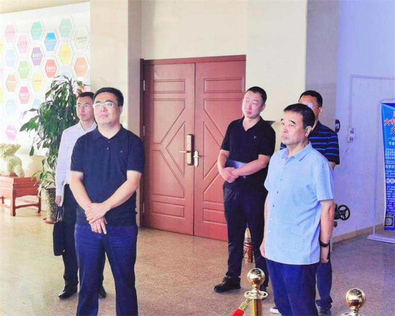 辽阳市白塔区委书记缪万举莅临平博pinnacle信息调研指导